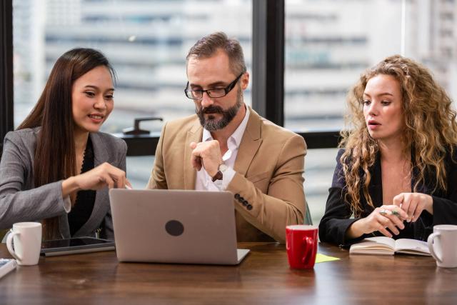 Expert Knowledge & Industry Experience 