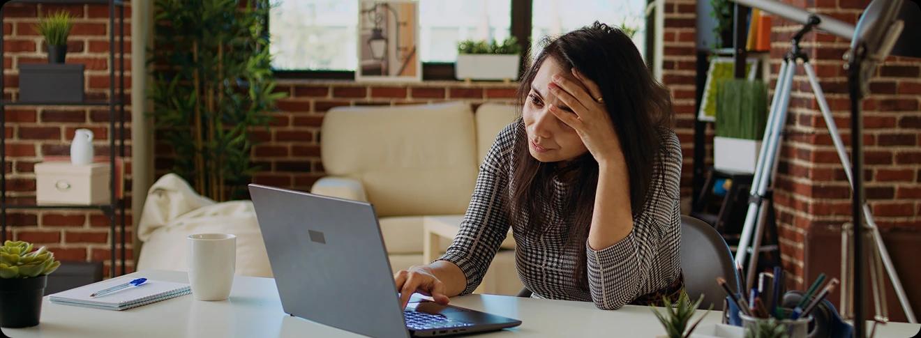 Team member struggling with a disconnected HubSpot portal