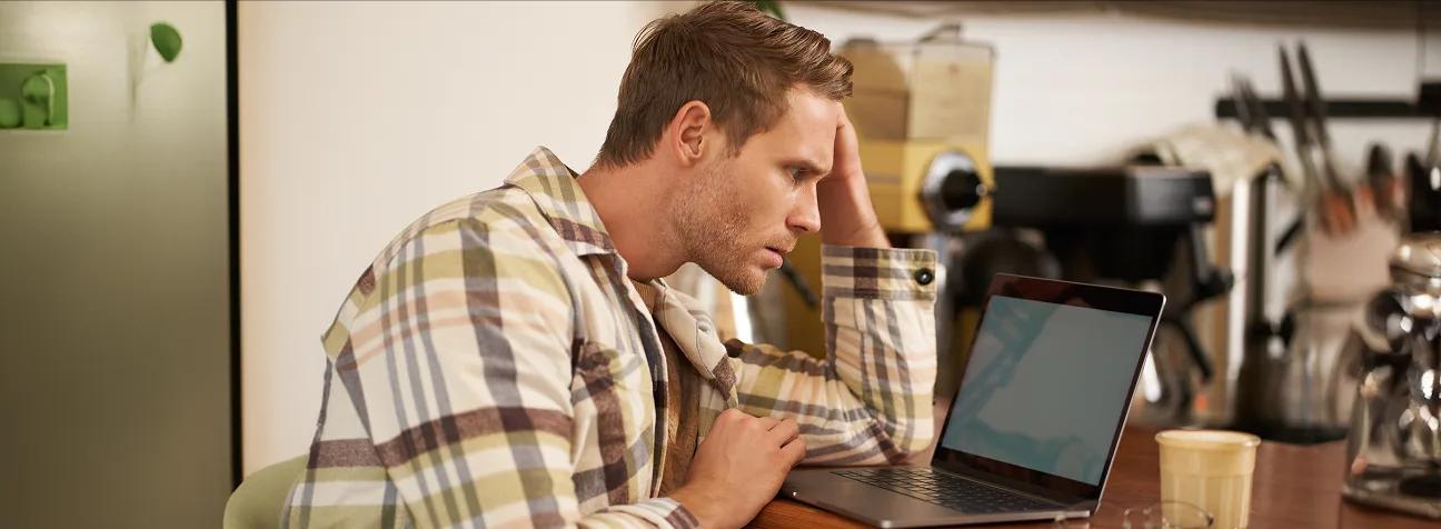 Team member struggling with a disconnected HubSpot portal